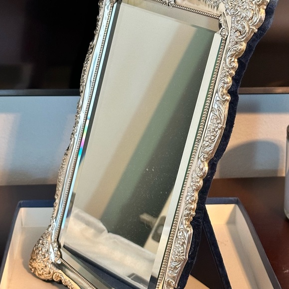 Carrs Sheffield Sterling Silver Mirror - Picture 5 of 6